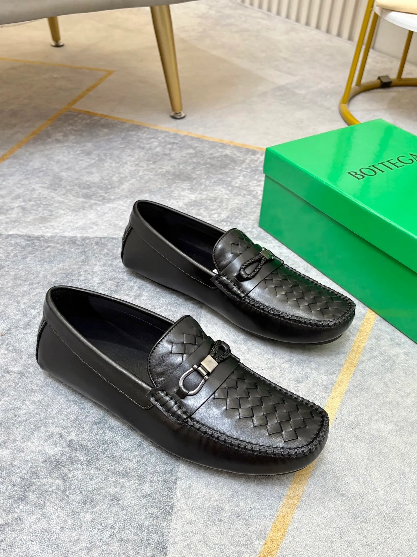 P420💰 (Niu Li + Niu Pad) [BV] The latest hot style‼ ️Casual men's shoes, uppers imported first-layer cowhide ➕Full imported cowhide lining✔️Exquisite workmanship, excellent foot feel, special rubber soles✔️, cool and fashionable, the latest fashion, fashionable outsole, hurry up.  Code number: 38-44 (can be customized to 37.45, non-refundable)